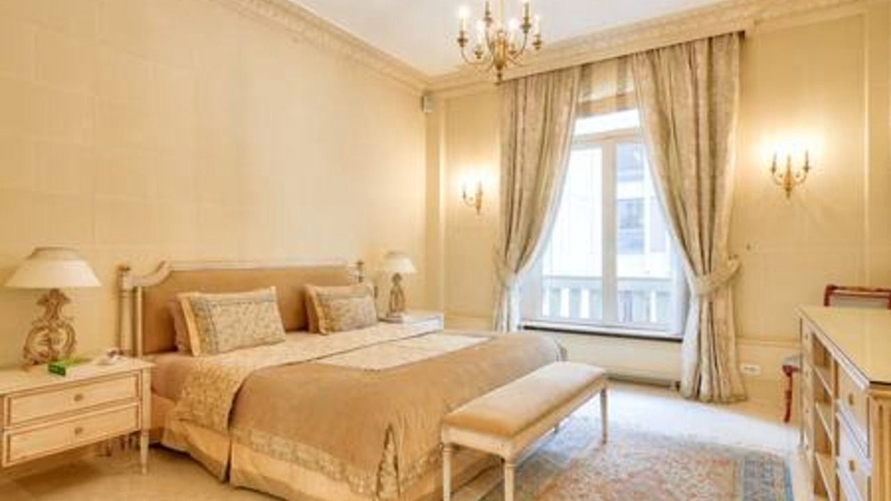 Photo of Bedroom in Champs-Elysees