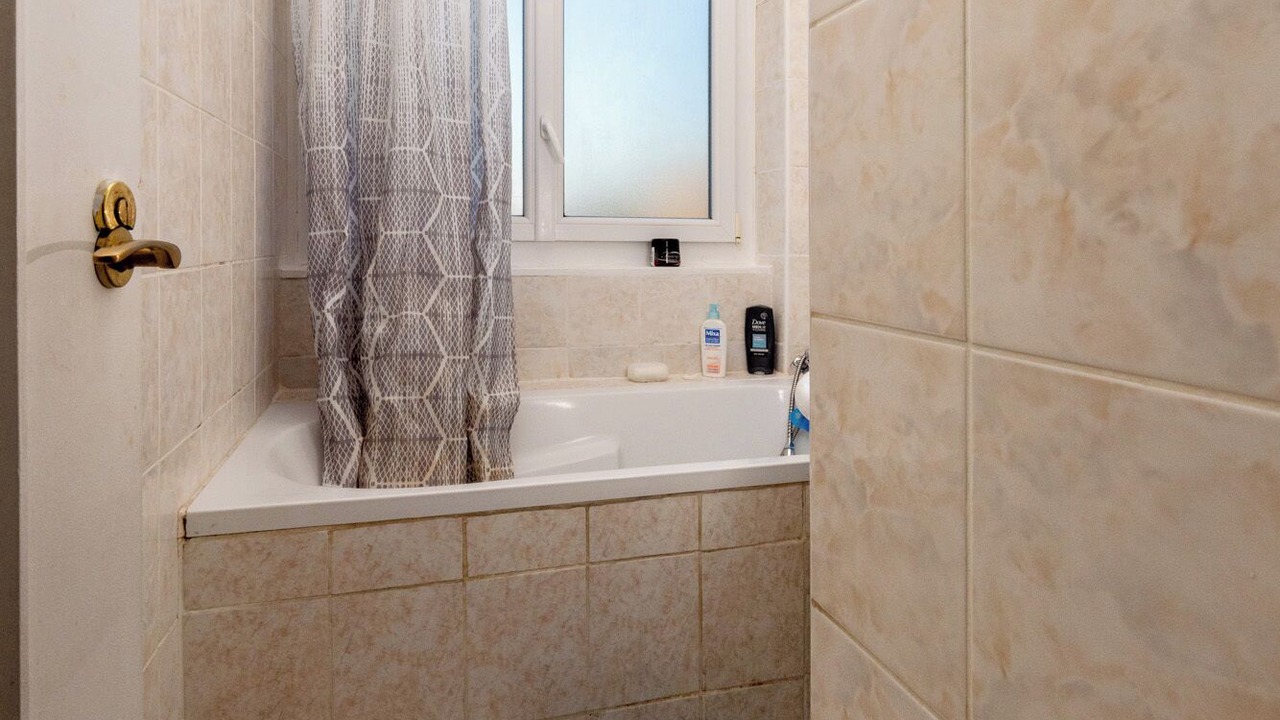 Photo of Bathroom in Antony