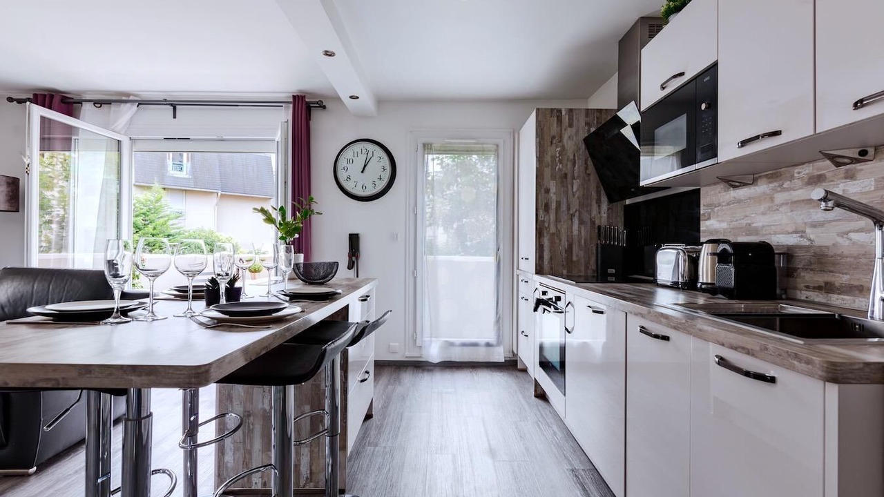 Photo of Kitchen in Bleuets - Bordieres - Pinsons