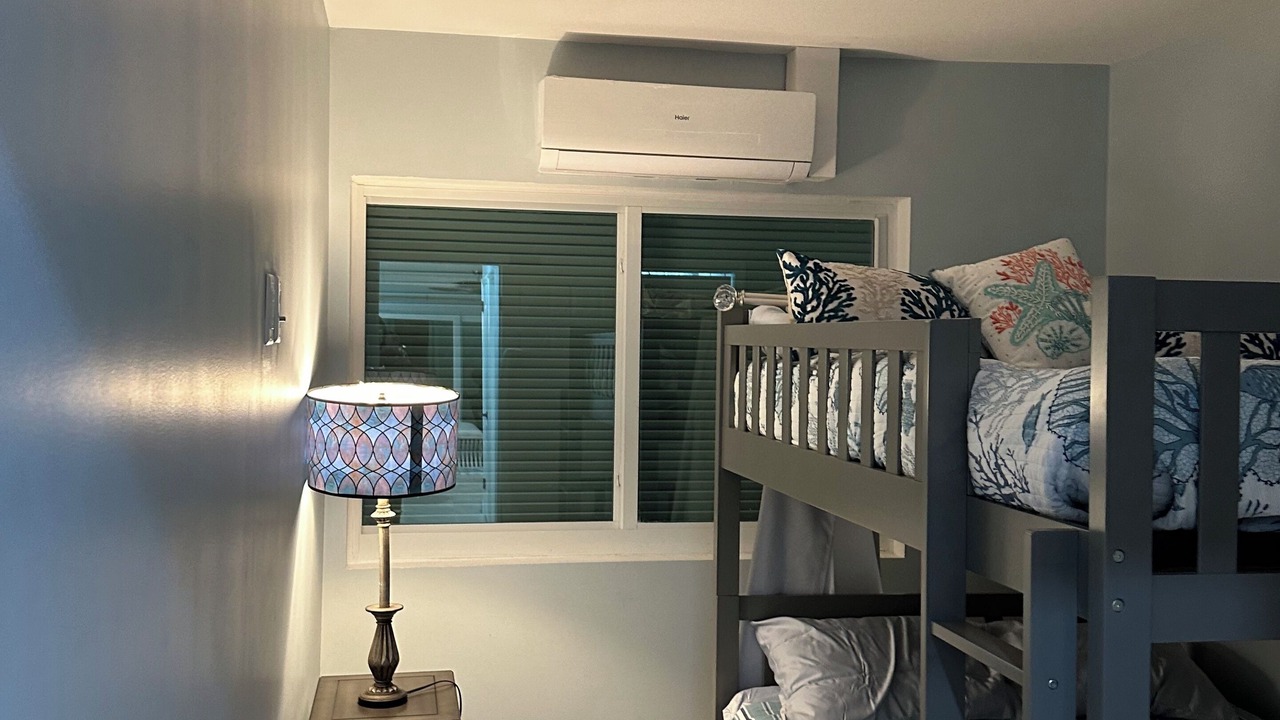 Photo of Bedroom in Treasure Cay