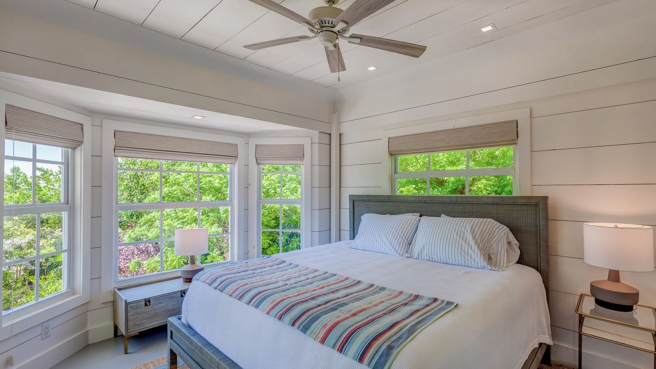 Photo of Bedroom in Hope Town