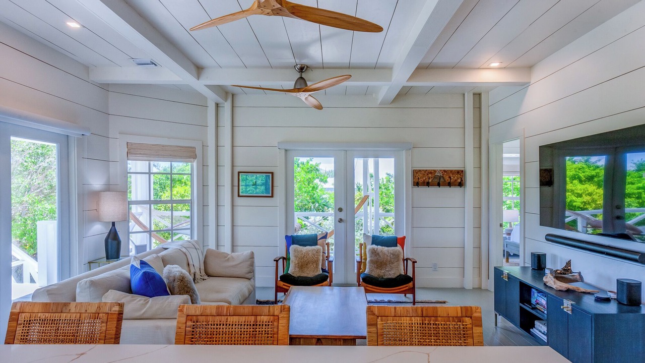 Photo of Livingroom in Hope Town