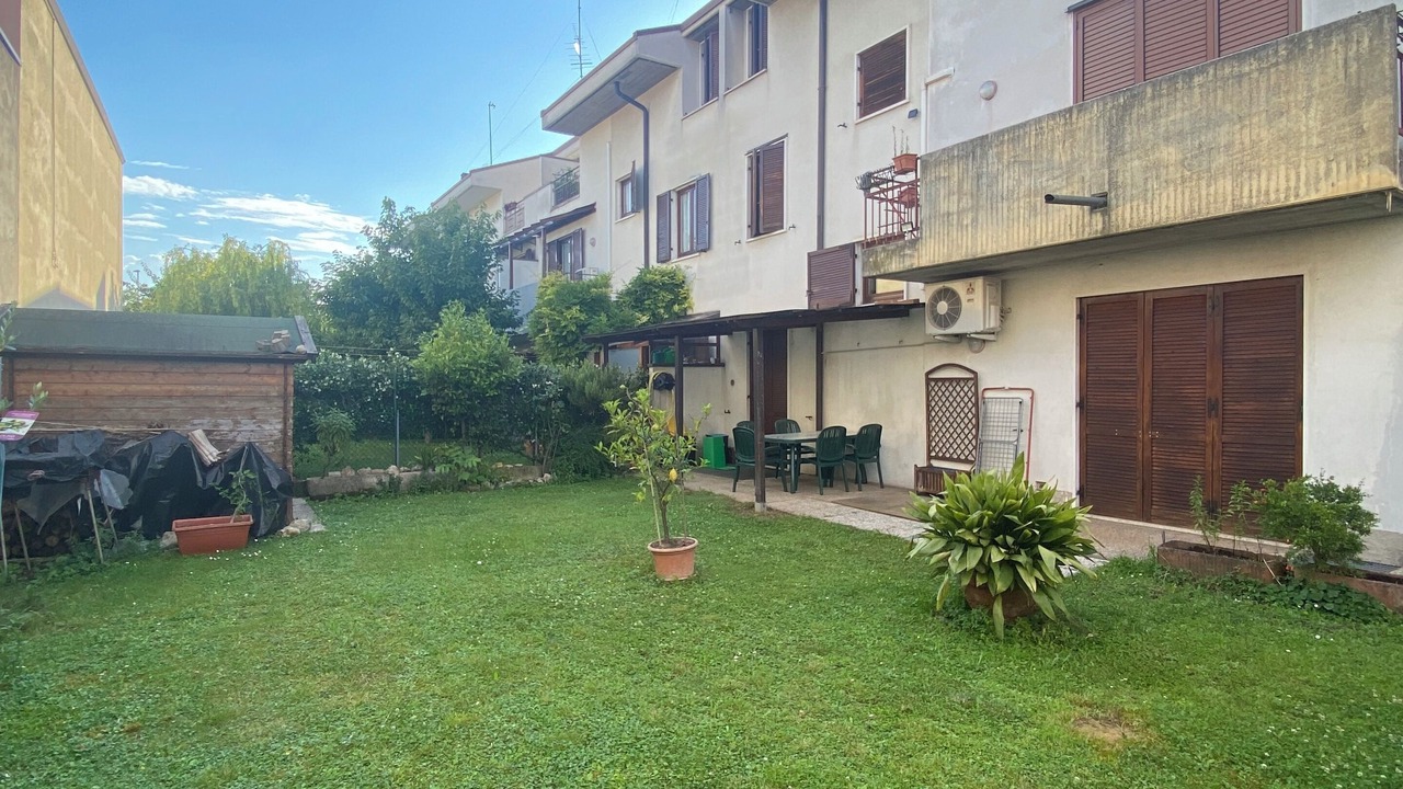 Photo of Outdoor in Sud