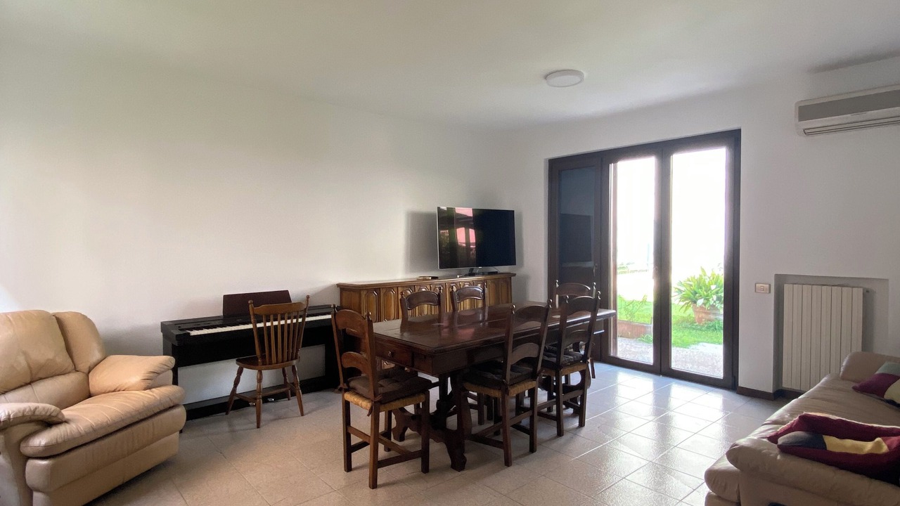 Photo of Livingroom in Sud