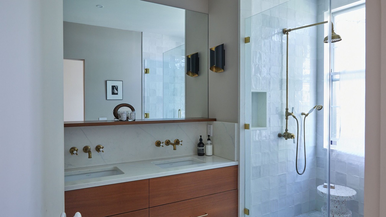 Photo of Bathroom in Greenpoint