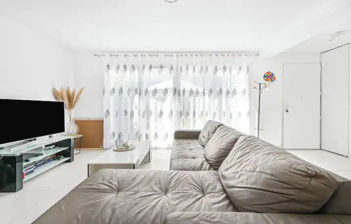 Photo of Livingroom in Sceaux