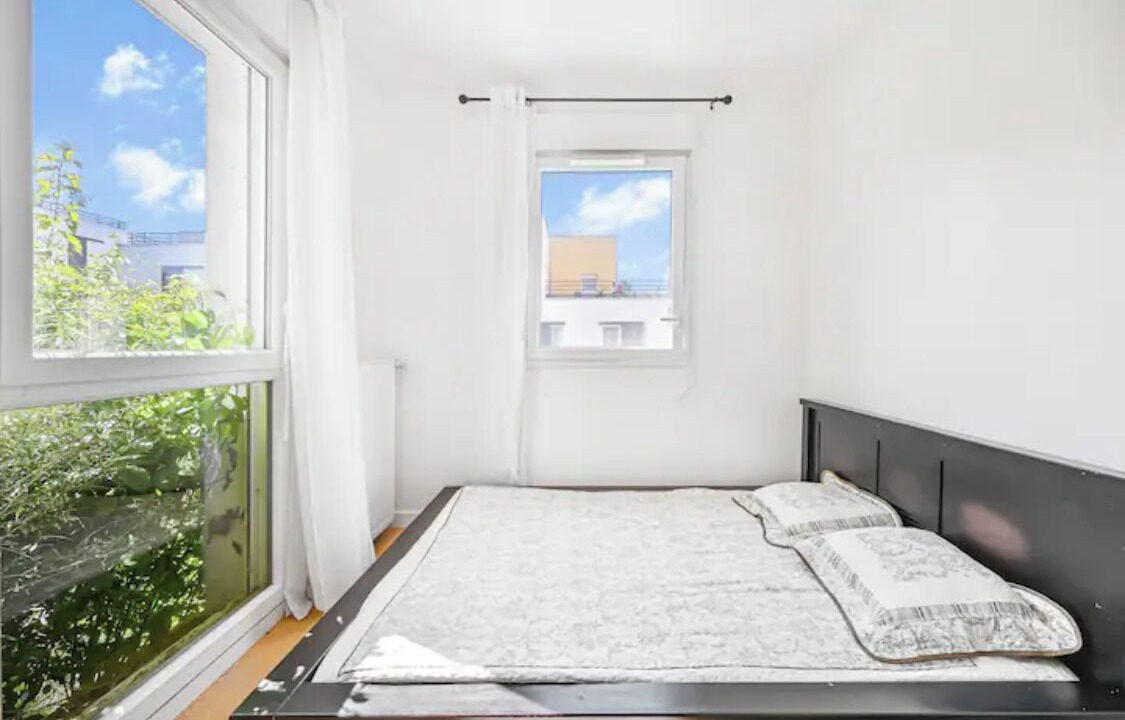 Photo of Bedroom in Sceaux