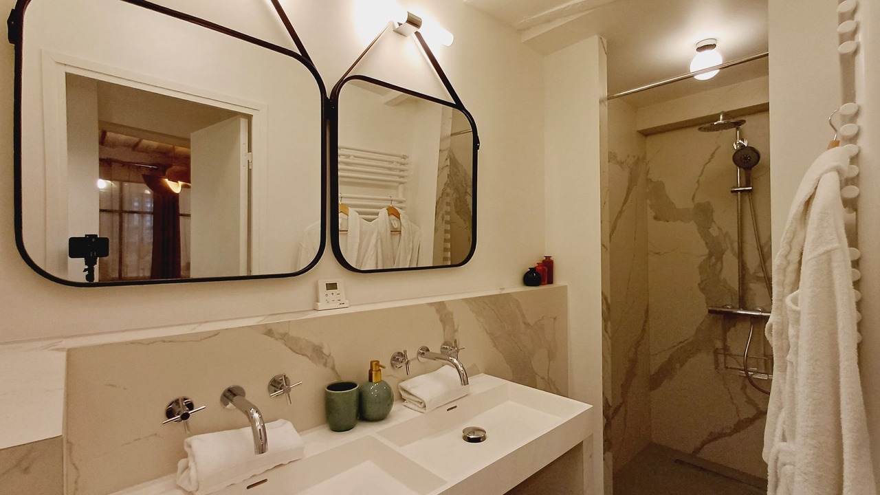 Photo of Bathroom in Les Iles