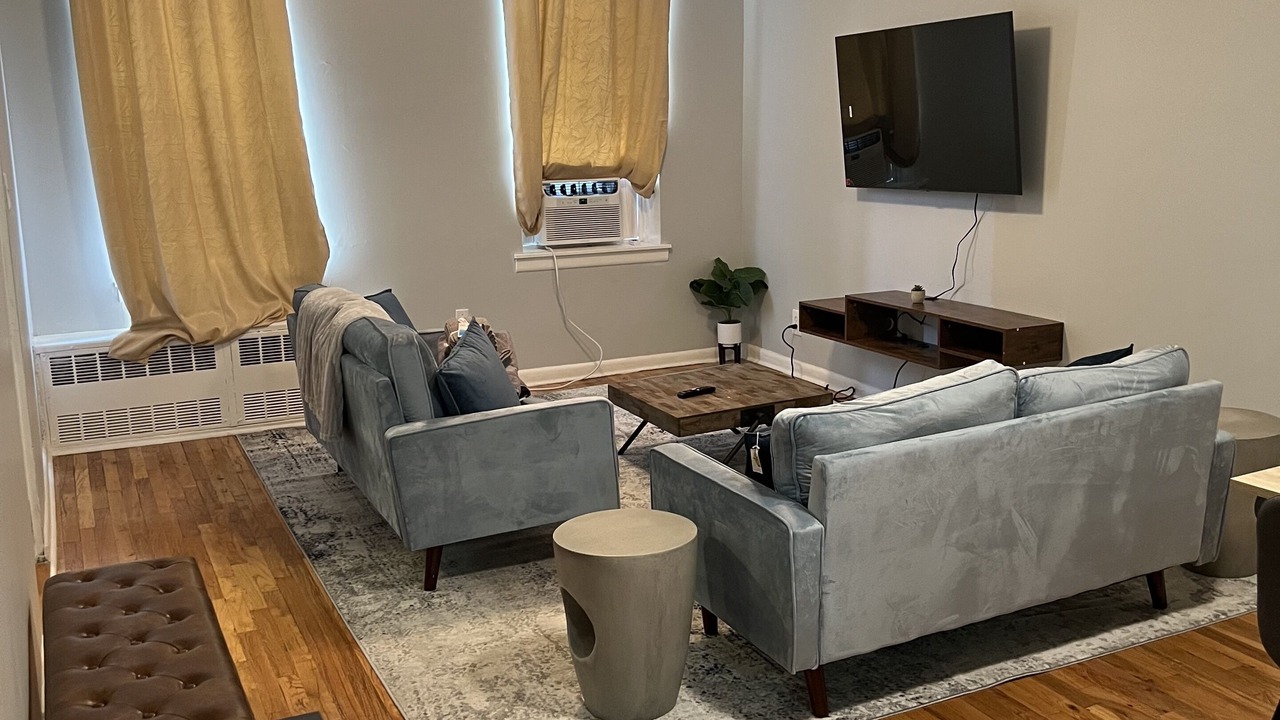Photo of Livingroom in East New York