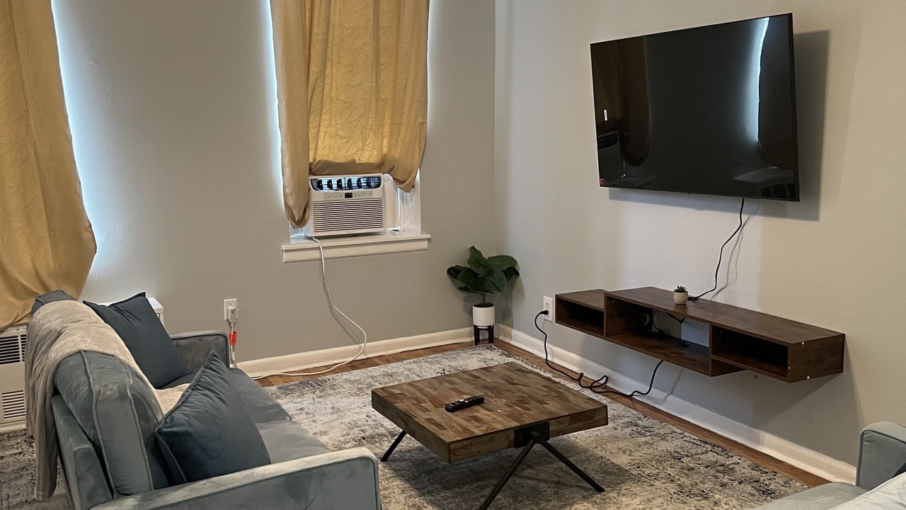 Photo of Livingroom in East New York