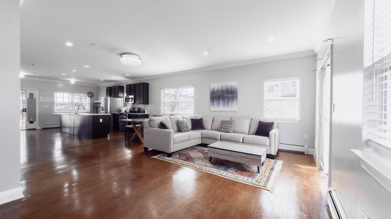 Photo of Livingroom in Clason Point