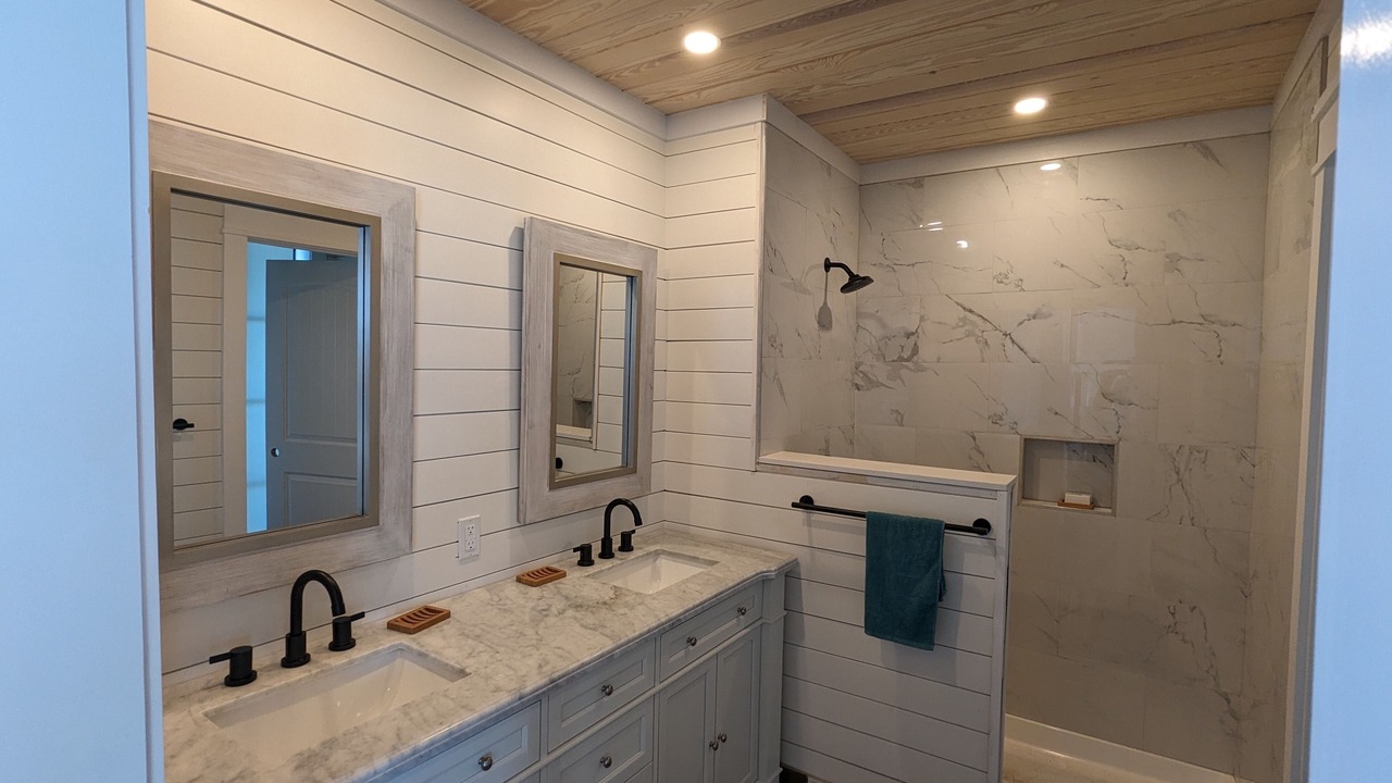 Photo of Bathroom in Jimmy Hill