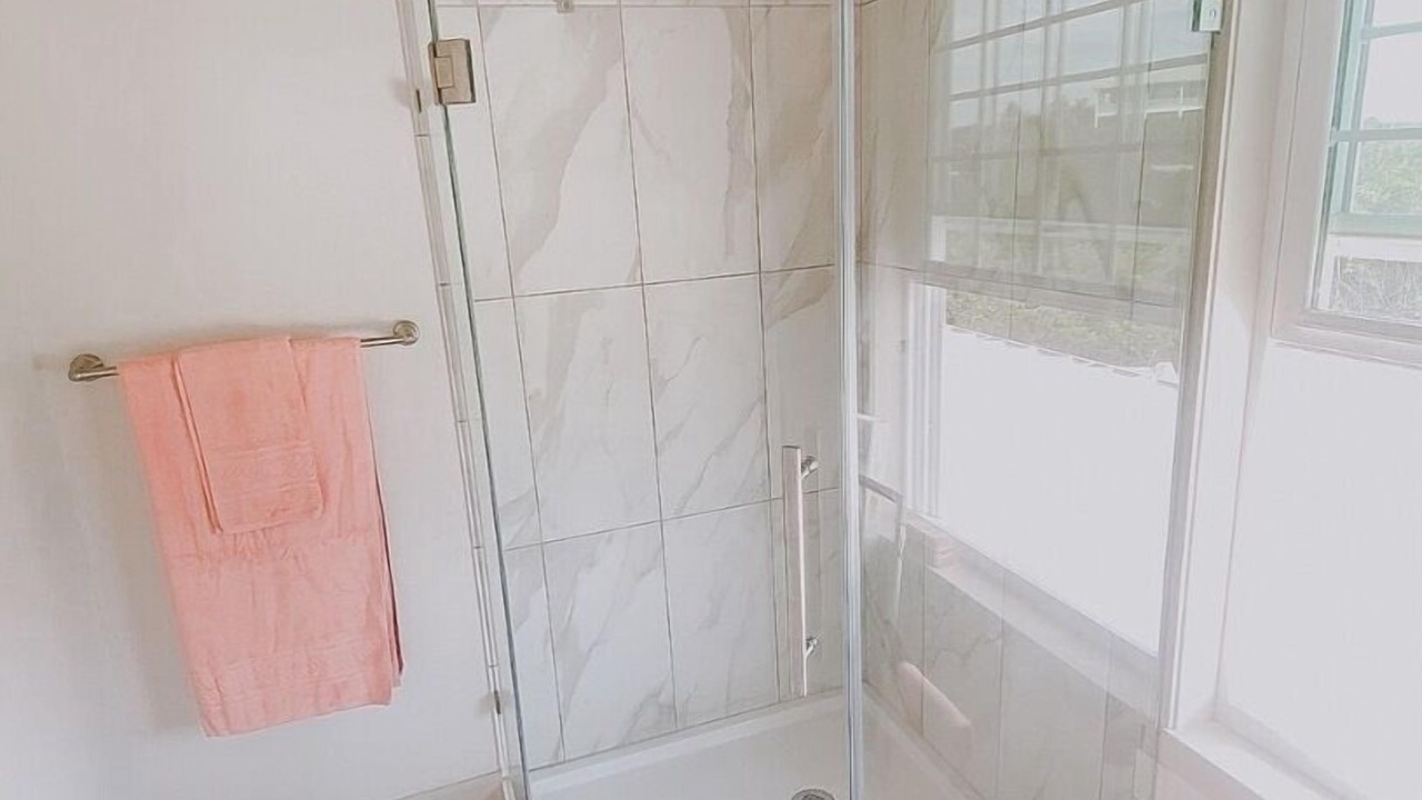 Photo of Bathroom in Green Turtle Cay