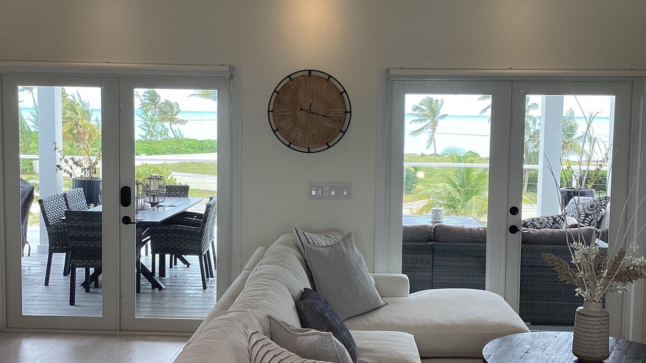 Photo of Livingroom in Treasure Cay