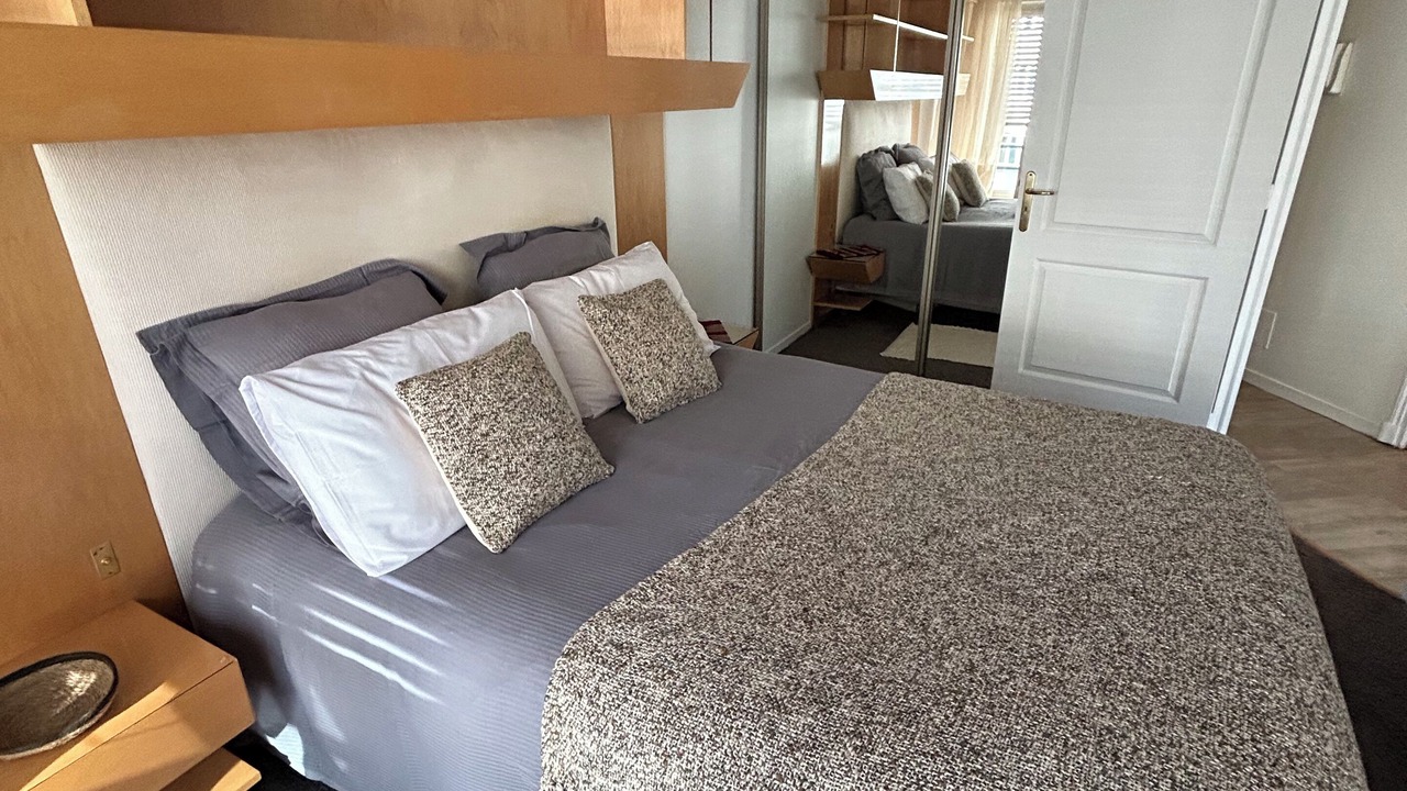 Photo of Bedroom in Passy