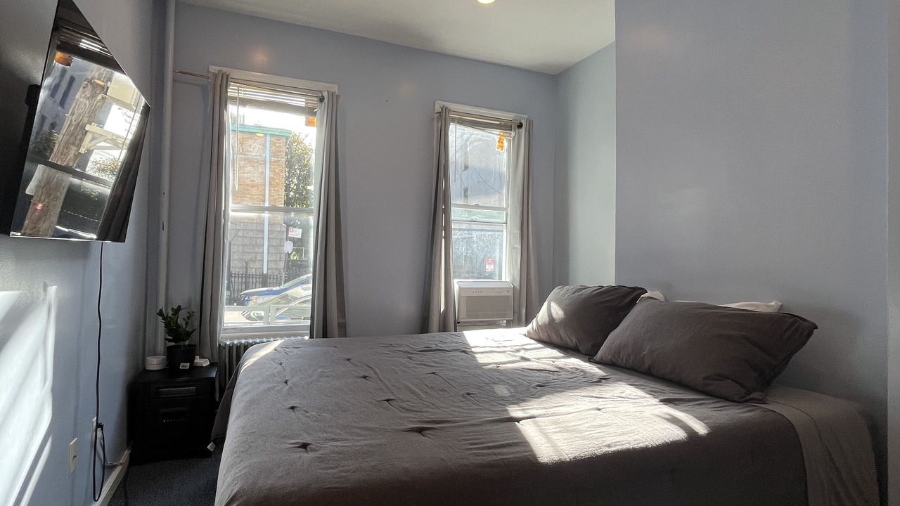 Photo of Bedroom in Bushwick