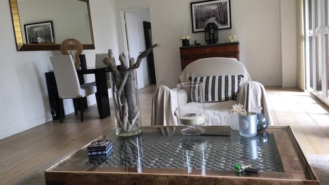 Photo of Livingroom in Saint-Cloud