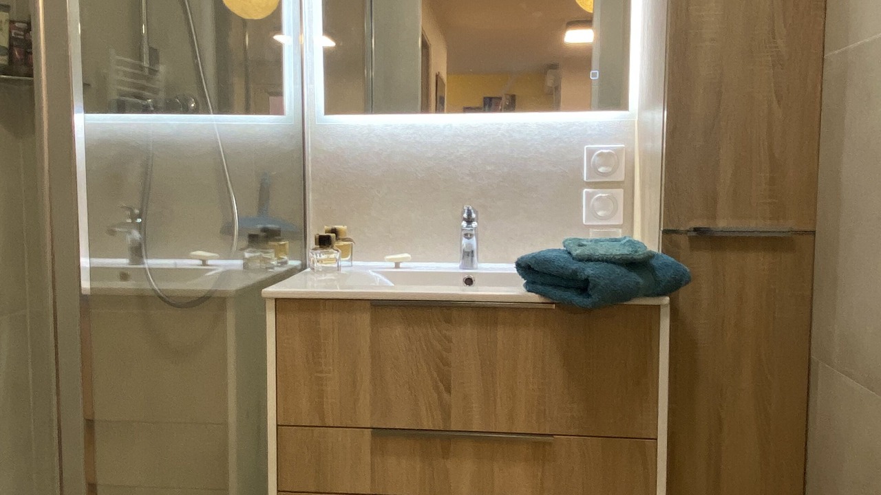Photo of Bathroom in Chevilly-Larue