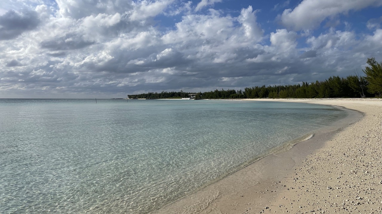 Photo of Others in Bahamia West