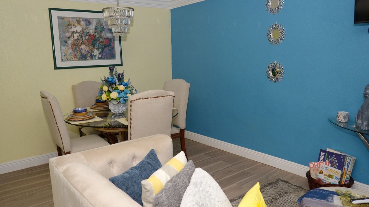 Photo of Livingroom in Bahamas Terrace