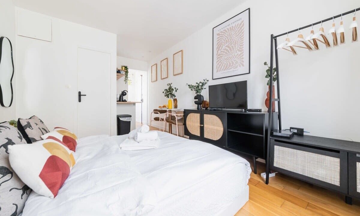 Photo of Bedroom in Hopital Saint-Louis