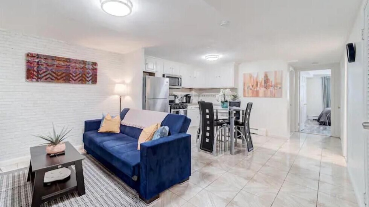Photo of Livingroom in Canarsie
