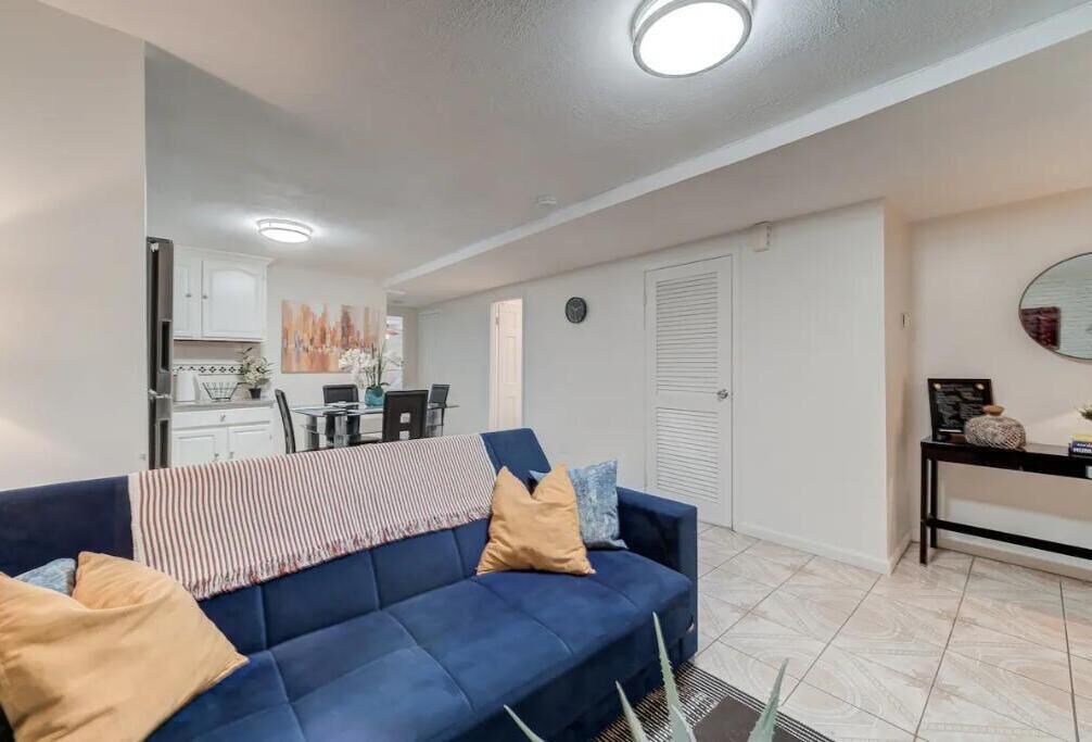 Photo of Livingroom in Canarsie