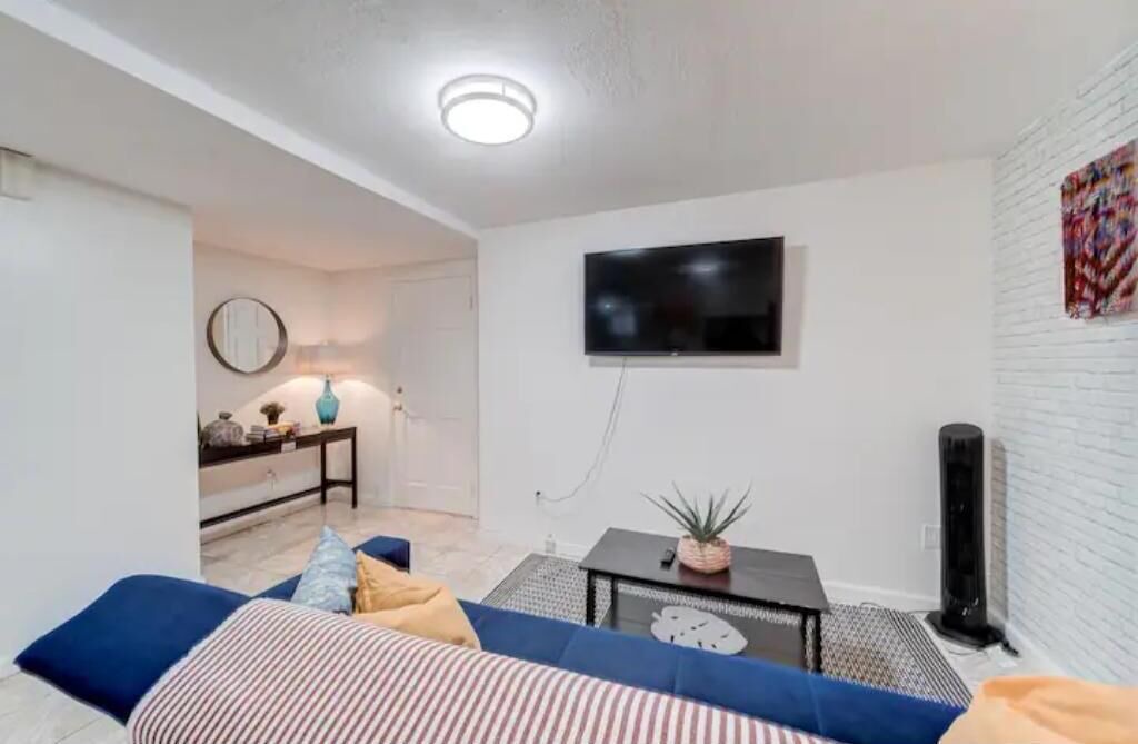 Photo of Livingroom in Canarsie