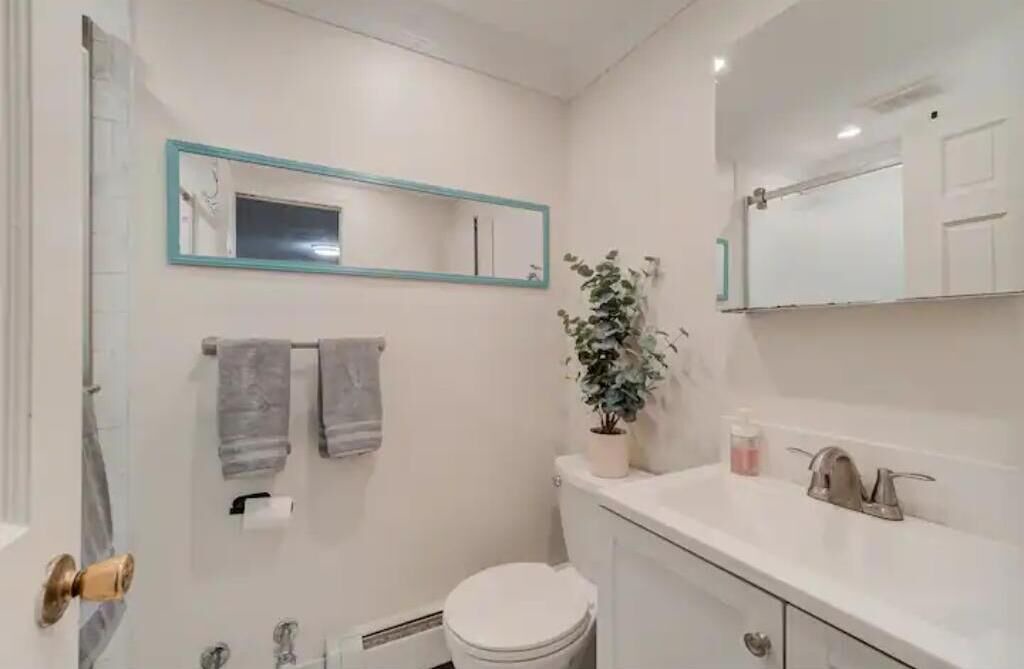 Photo of Bathroom in Canarsie