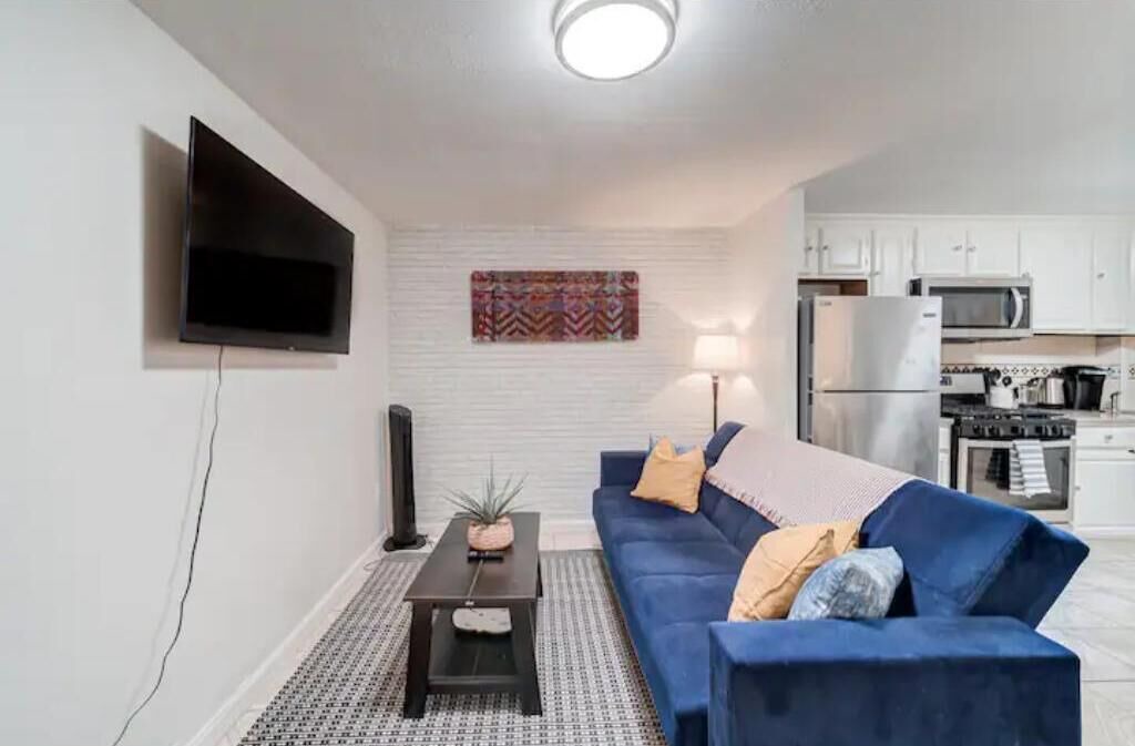Photo of Livingroom in Canarsie