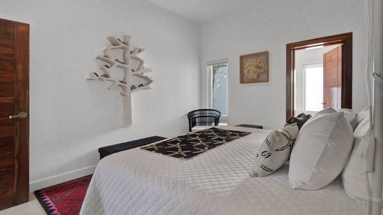 Photo of Bedroom in Nassau