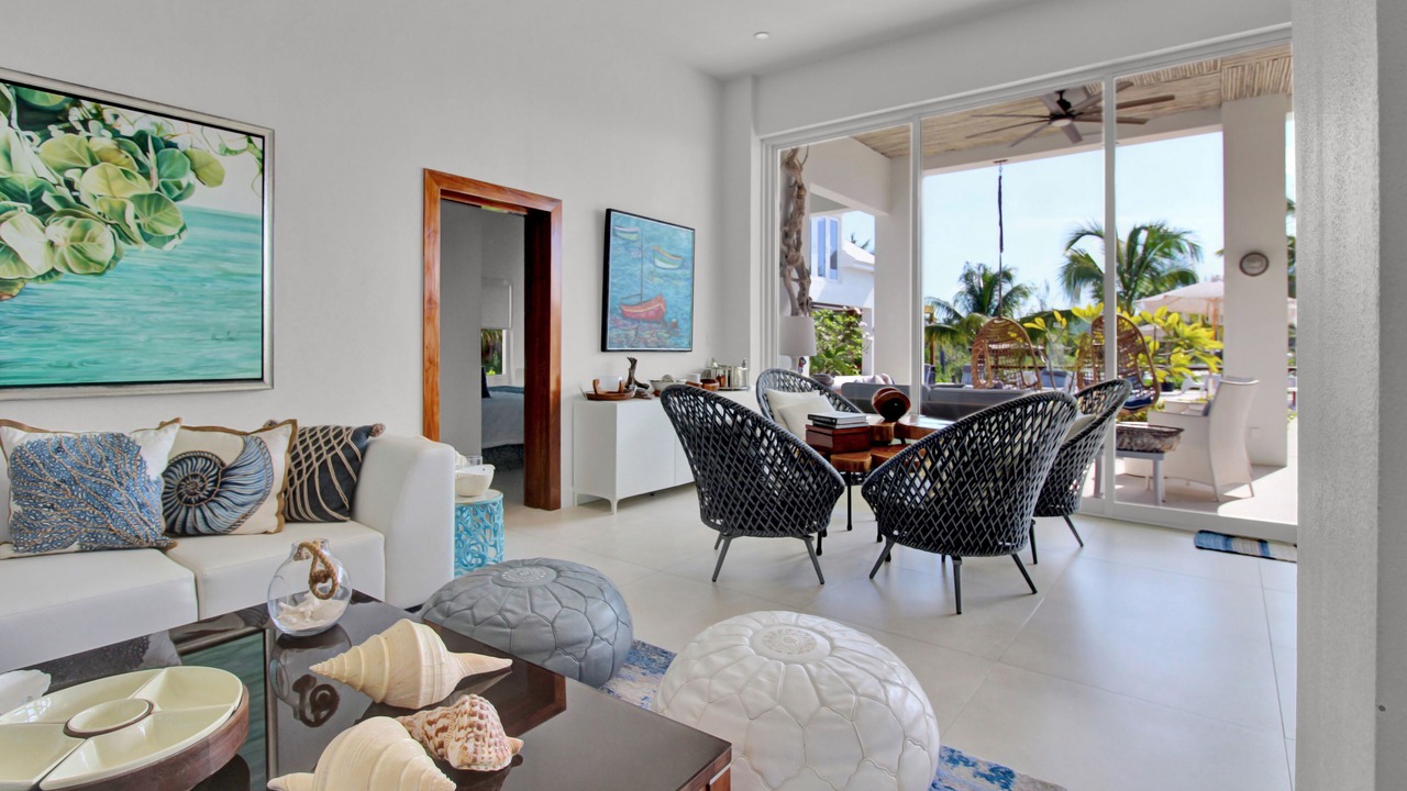 Photo of Livingroom in Nassau