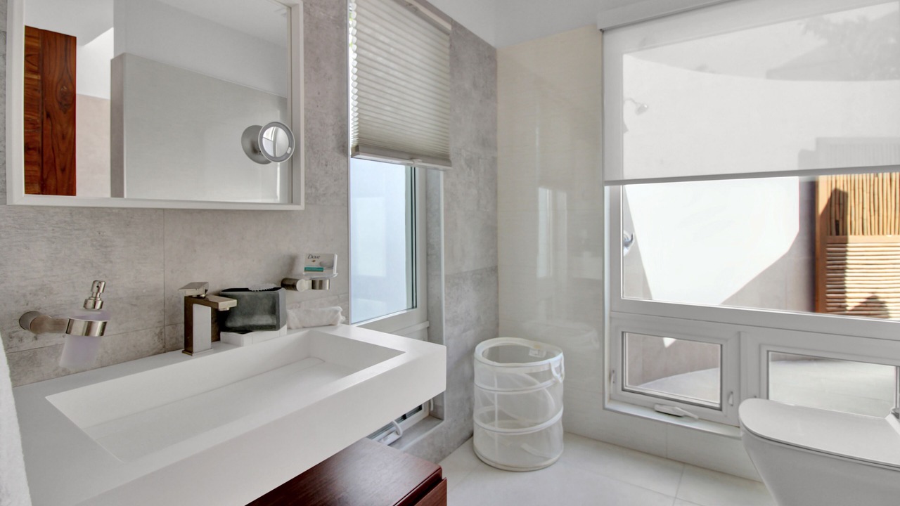 Photo of Bathroom in Nassau