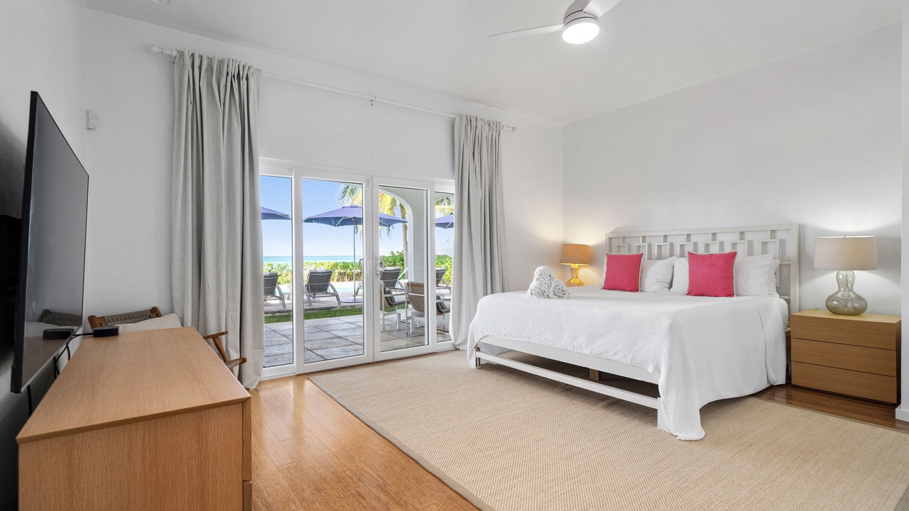 Photo of Bedroom in Nassau
