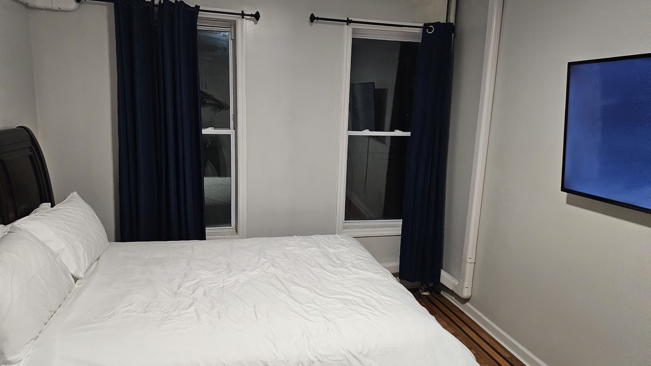 Photo of Bedroom in Ocean Hill