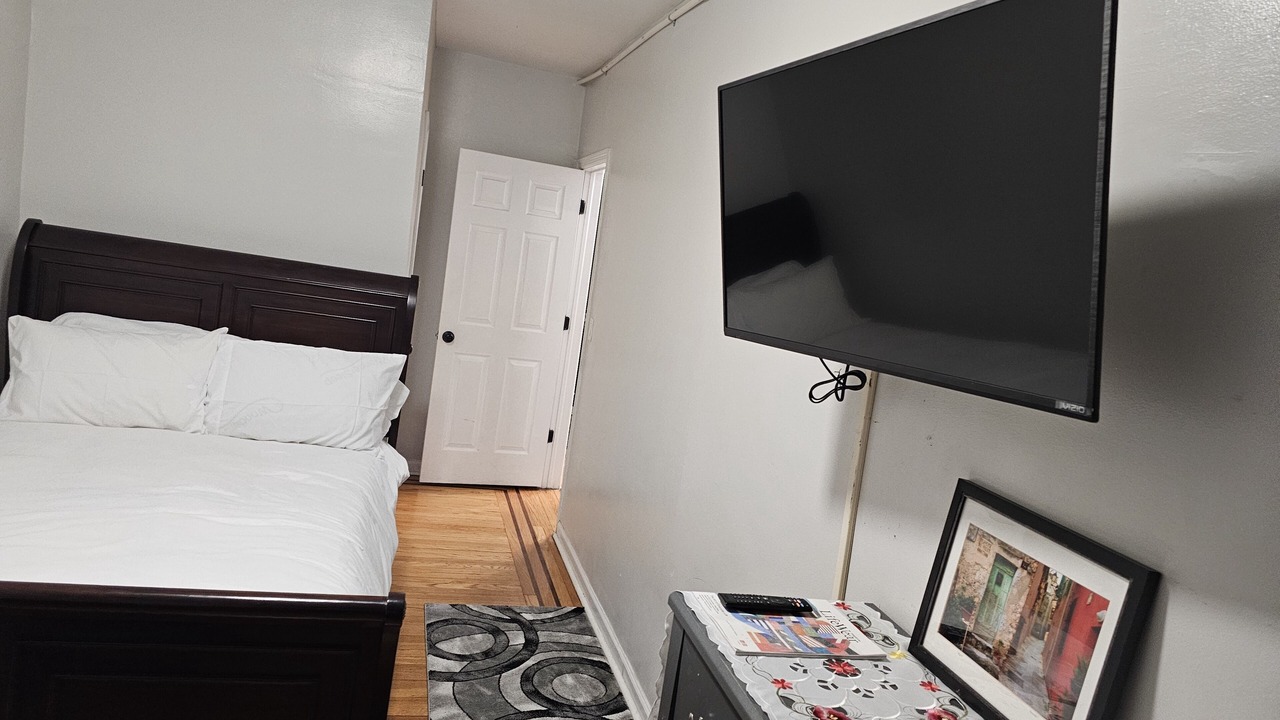 Photo of Bedroom in Ocean Hill