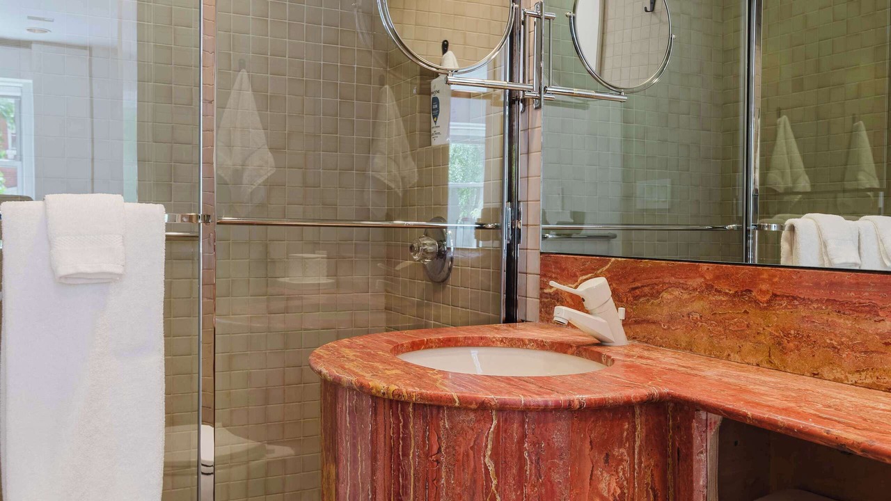 Photo of Bathroom in Turtle Bay