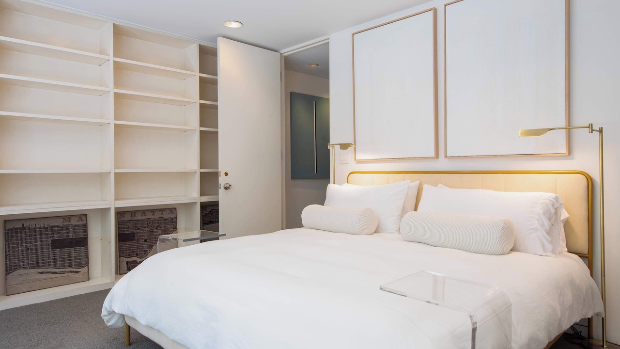 Photo of Bedroom in Turtle Bay