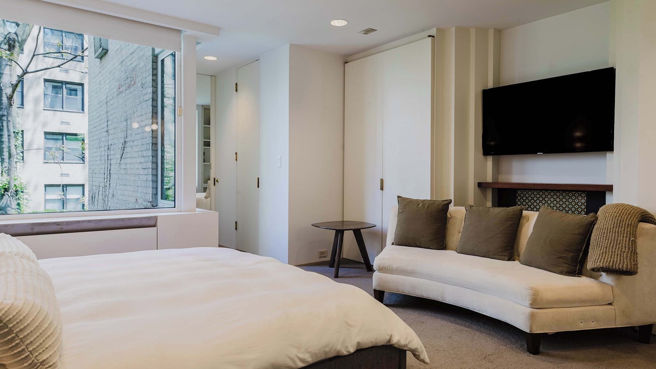 Photo of Bedroom in Turtle Bay