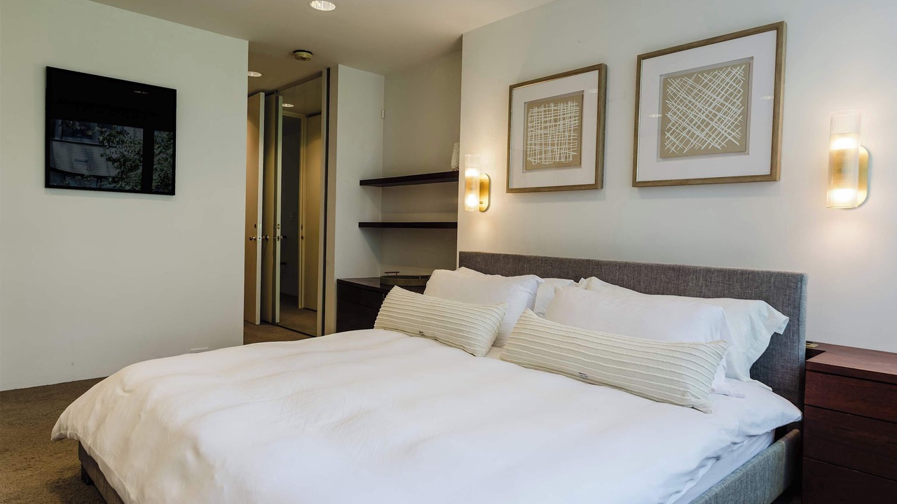 Photo of Bedroom in Turtle Bay