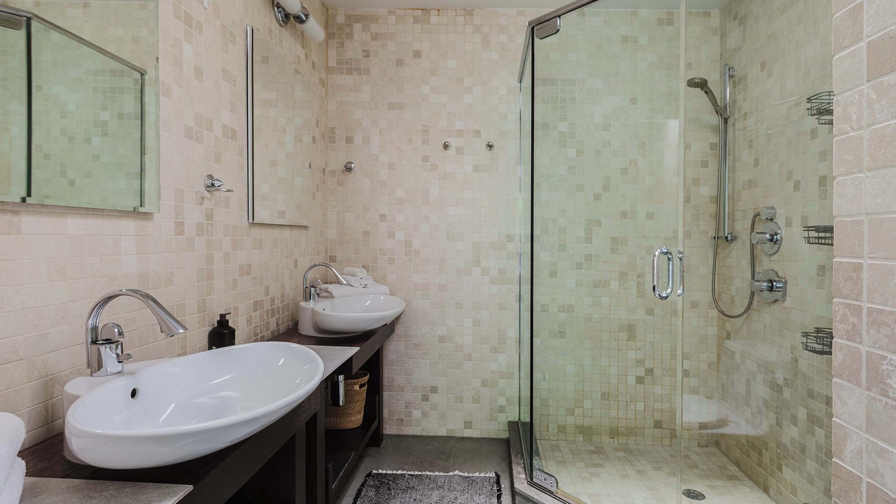 Photo of Bathroom in Turtle Bay
