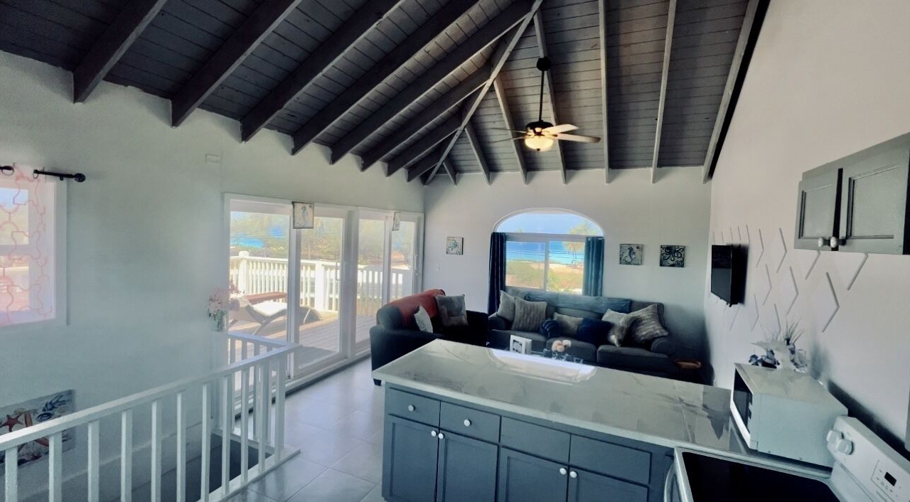 Photo of Livingroom in Farmer's Hill