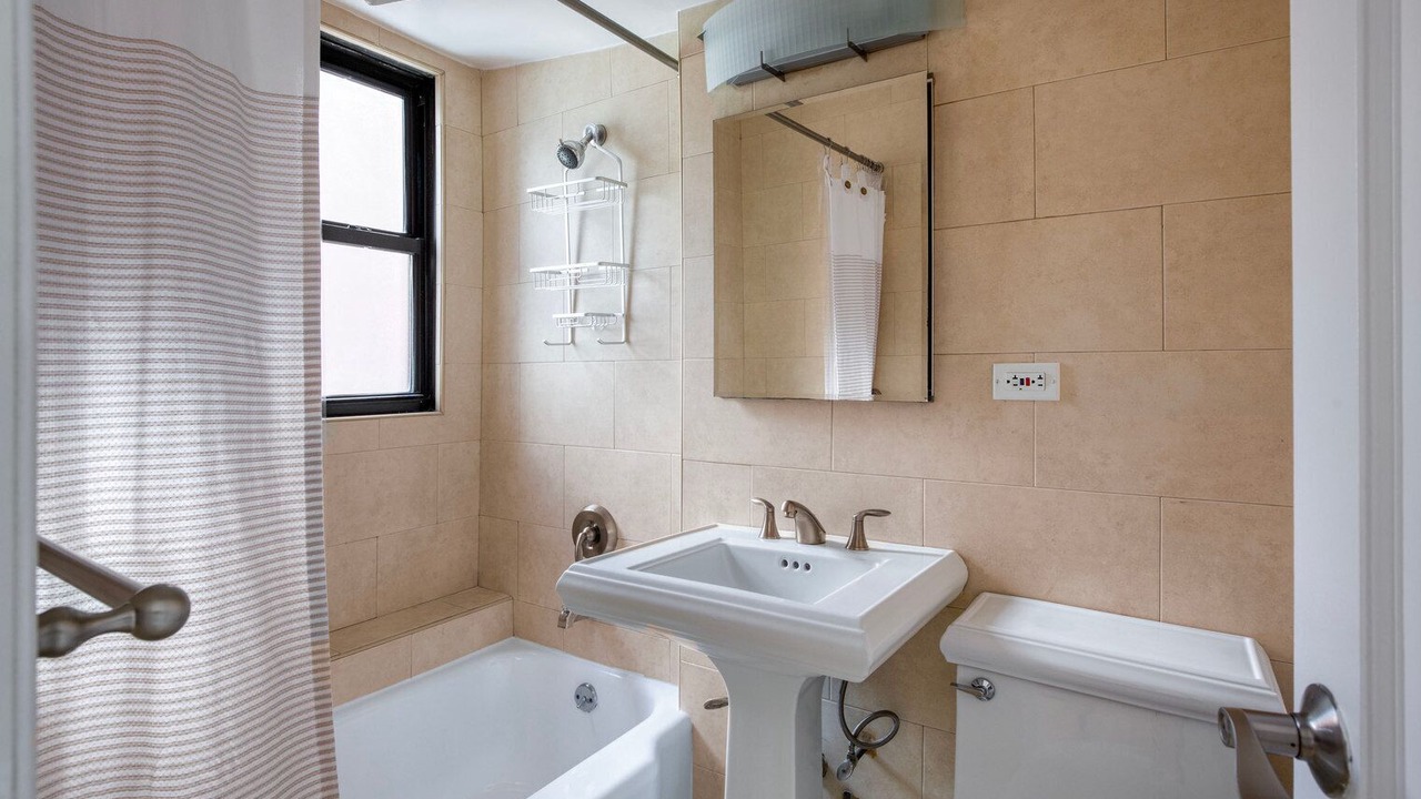 Photo of Bathroom in Kips Bay