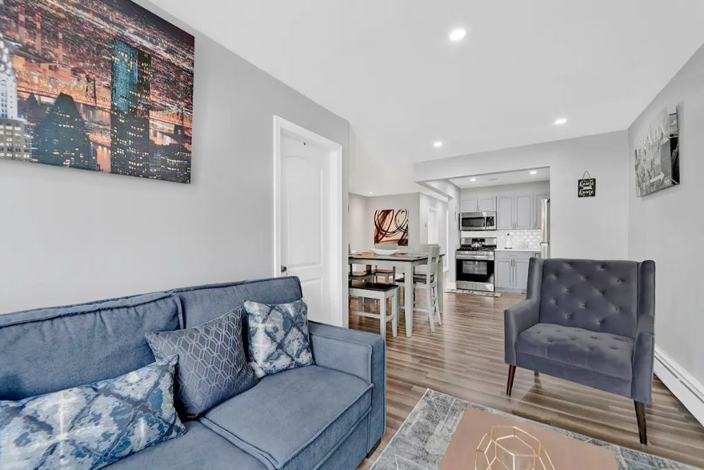 Photo of Livingroom in Queens