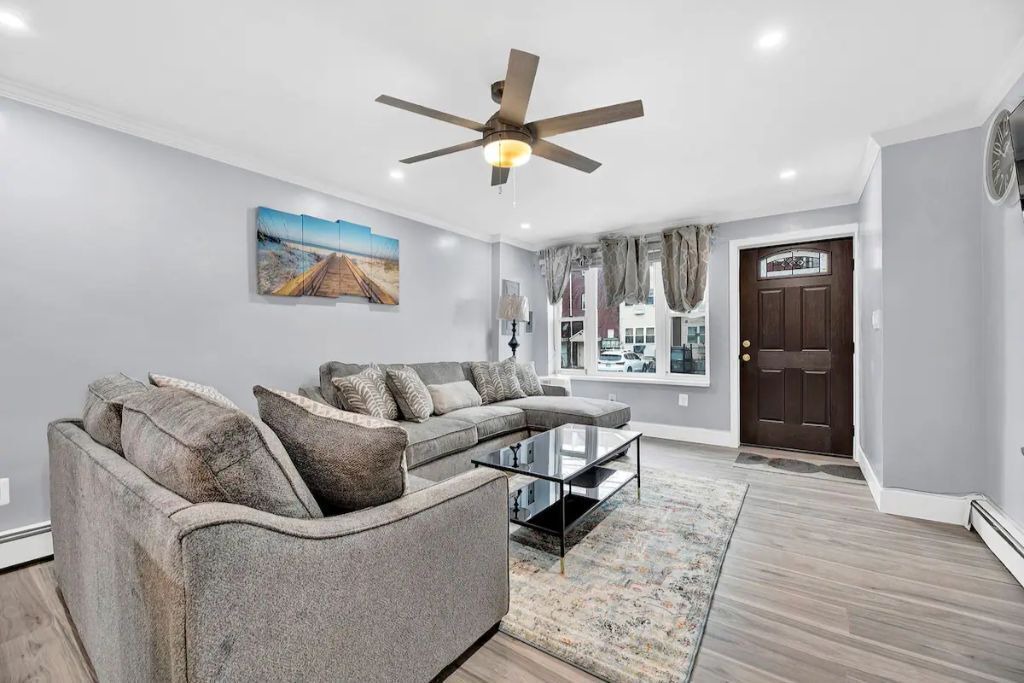 Photo of Livingroom in Queens