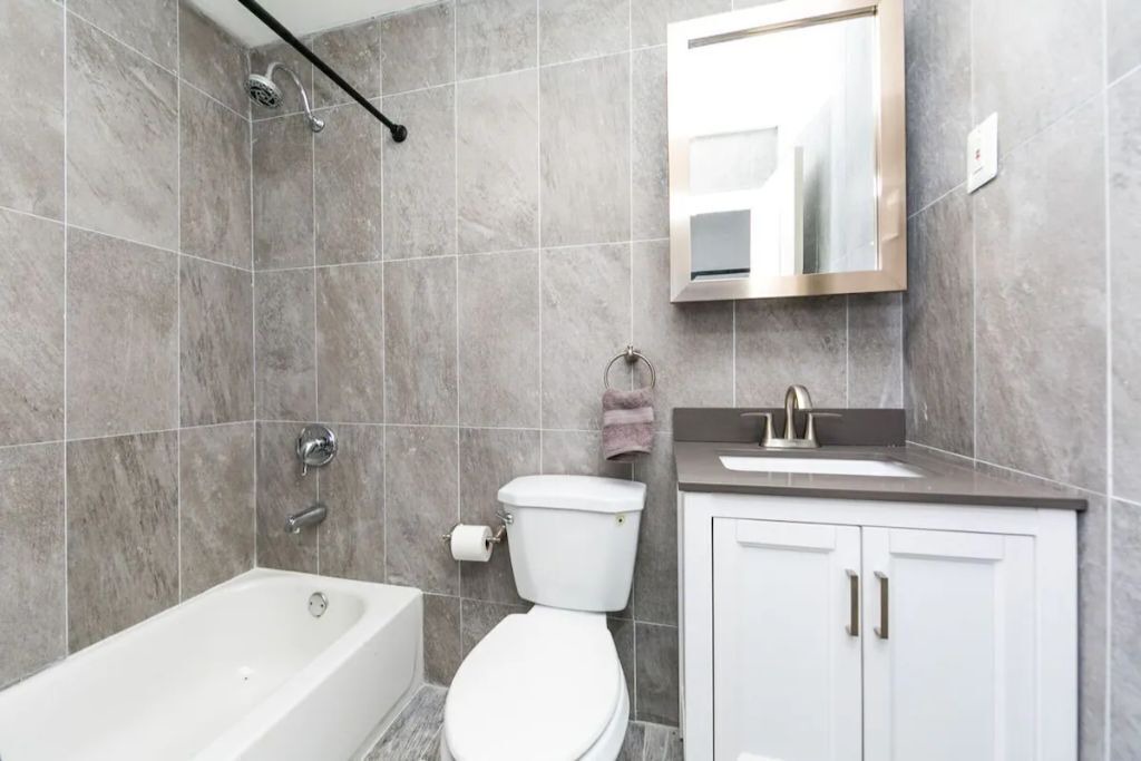 Photo of Bathroom in Bushwick