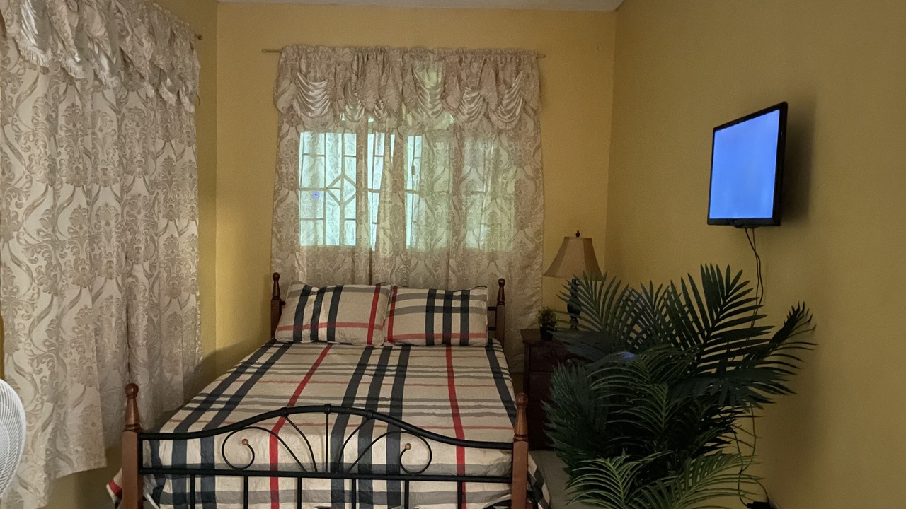 Photo of Bedroom in Caribbean Estates