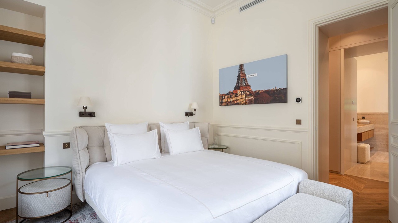 Photo of Bedroom in Champs-Elysees