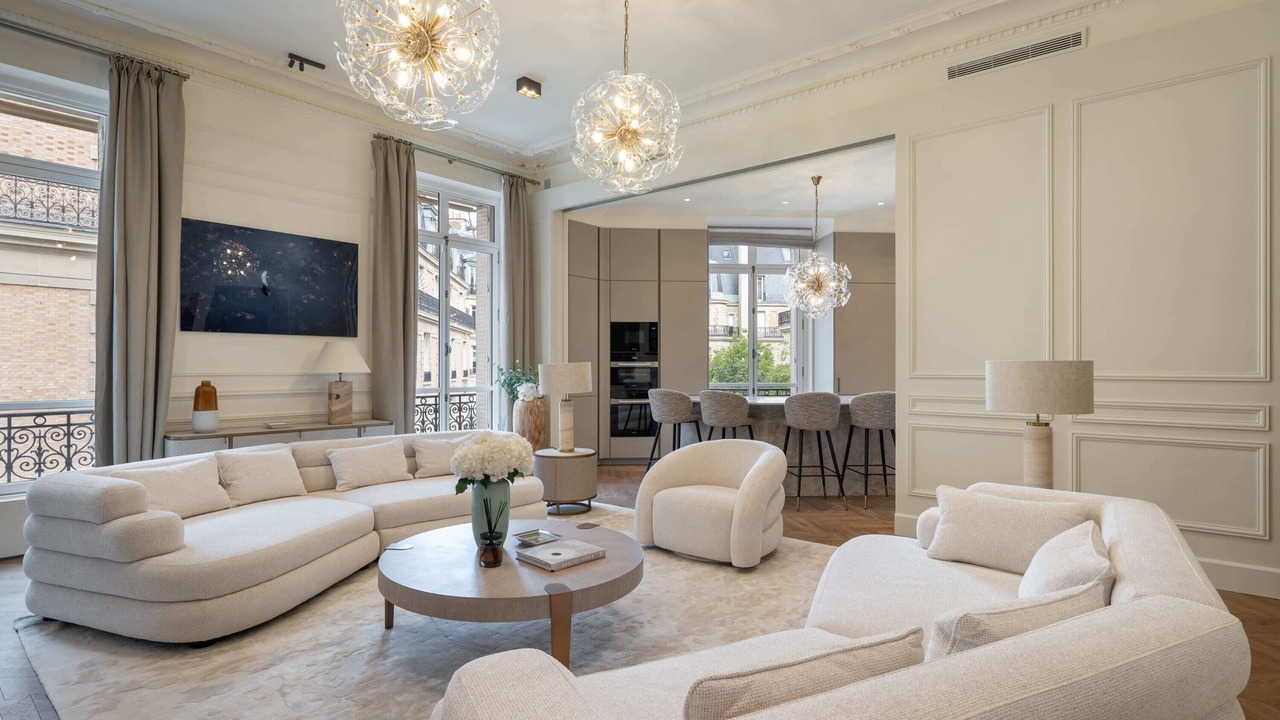 Photo of Livingroom in Champs-Elysees