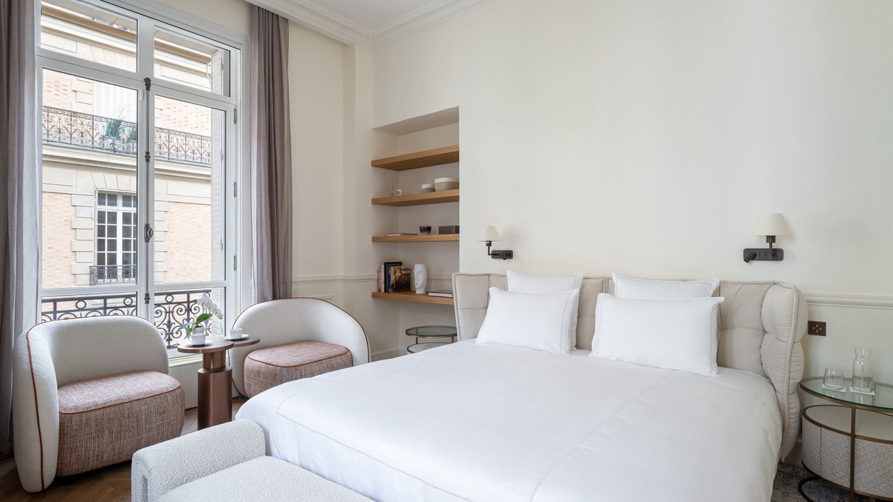 Photo of Bedroom in Champs-Elysees